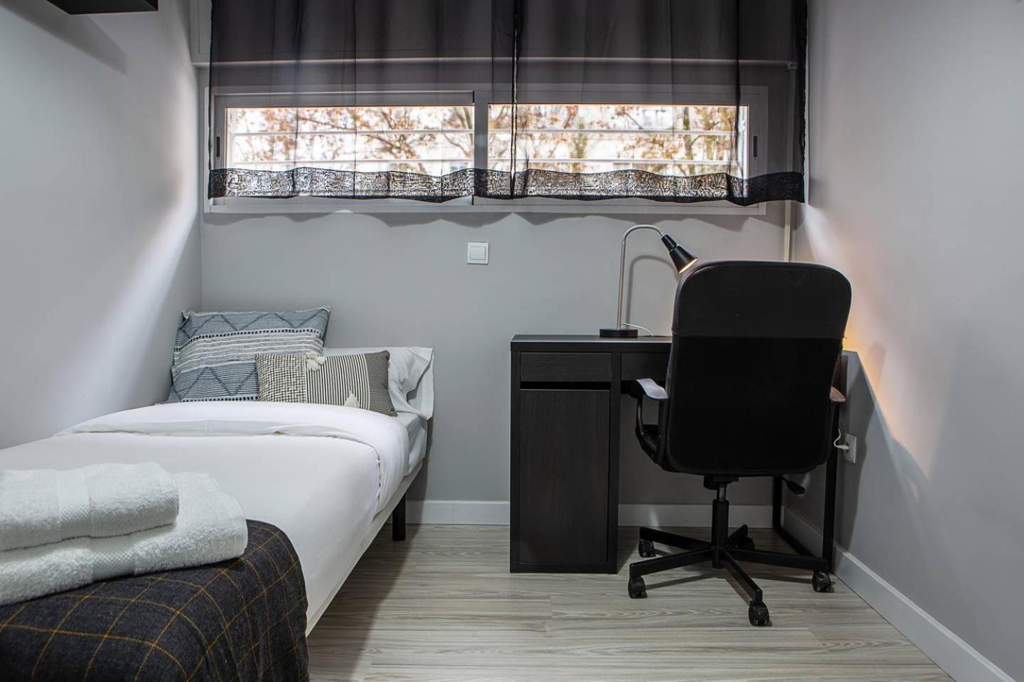 Lovely 3 Bedroom Apartment Next To Fuencarral Madrid Eksteriør billede