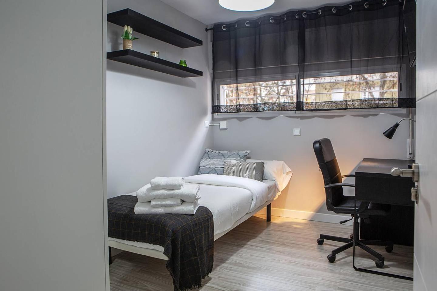 Lovely 3 Bedroom Apartment Next To Fuencarral Madrid Eksteriør billede